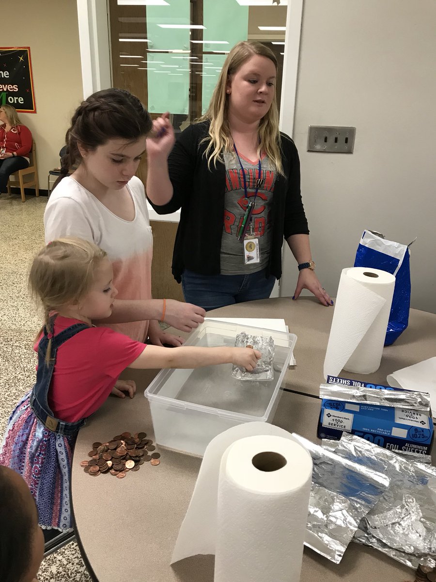 cia_rocks's tweet image. STEM in Action at CIA! #ciarocks #Warrenmatters @MrsRayCIA @MrsPolesel_CIA @jwaggs_CIA @CIArobotics