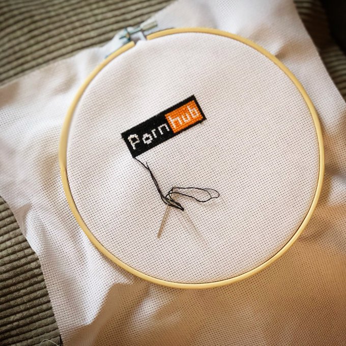 Arts and Crafts: so hot right now. @Pornhub https://t.co/KMwU48nF1a