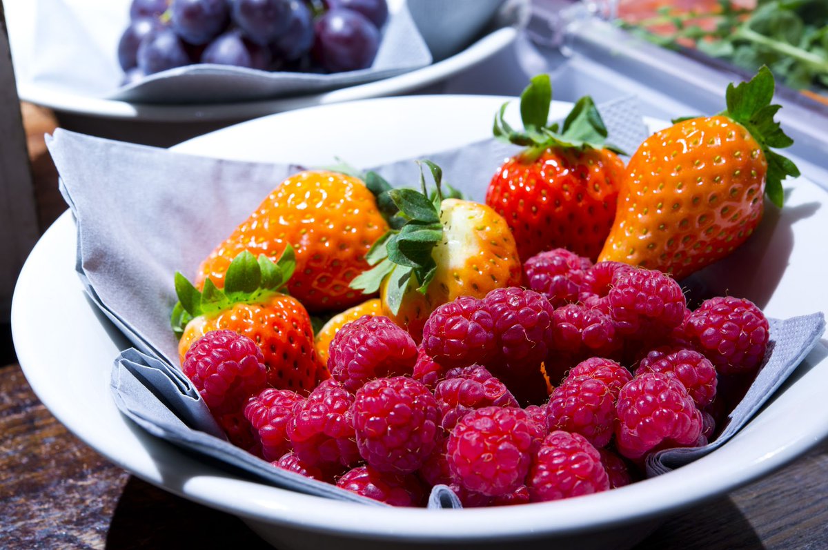 We're open from 8am to help cure those sore heads! We have everything from porridge to full Irish breakfasts! We have a great continental selection too - come and see for yourself! #Biddysbreakfast #fullirishfry #porridge #continental