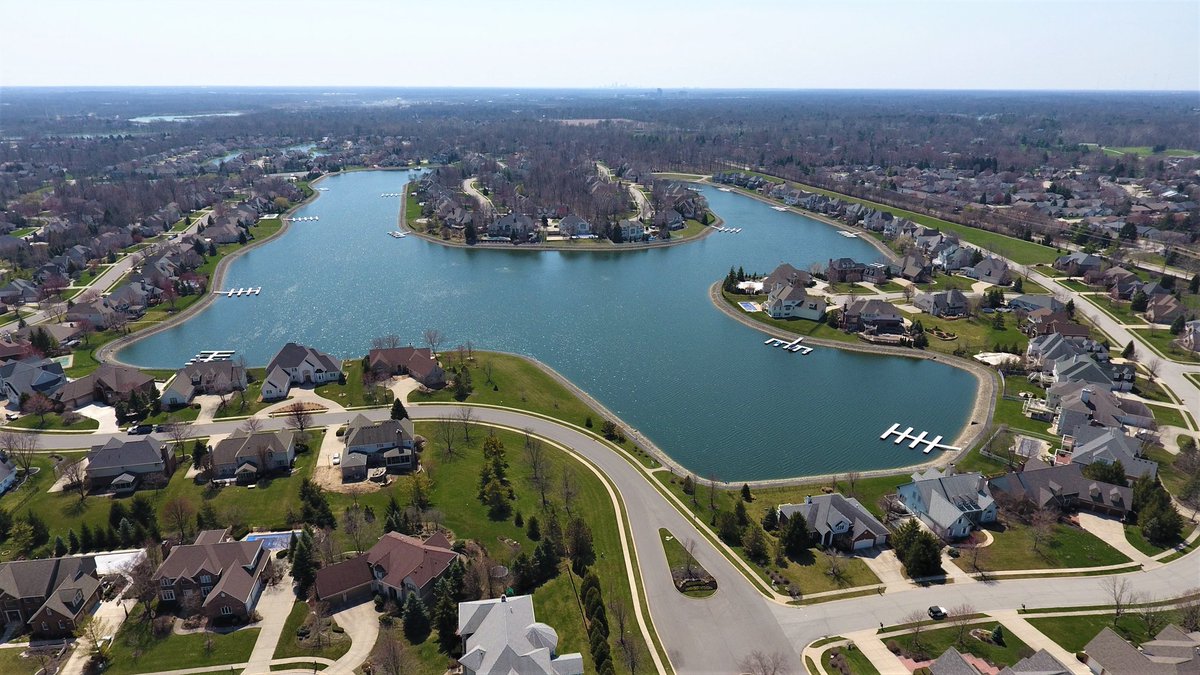 ViewUltimate's tweet photo. #DJI Spark #aerialphotography #drone #drones #indy #indiana #indianapolis https://t.co/67f6FMsu5H