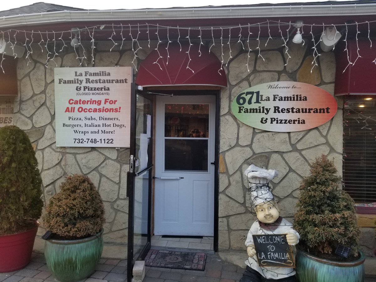 When your bus breaks down and your stranded and the boys have to eat!!! This pizza place came to the rescue, delicious!
<a href="/trom_michaelp15/">Coach Trommelen</a>
<a href="/For_Shoro_PE/">Shoro PE</a> 
<a href="/TimSchnorbus/">CrossroadsBaseball</a> 
<a href="/SBSDXRDS/">Crossroads MS</a> 
<a href="/mjkmiec/">Mark Kmiec</a> 
<a href="/BonnieCapes/">Bonnie Capes</a>