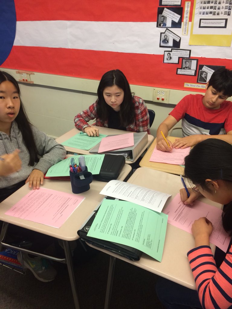 AlbaughB's tweet photo. History 8 took a tweet break. We’re back online! #History8 #WCISocialstudies #WCIProud https://t.co/ySRPQ9WiDr