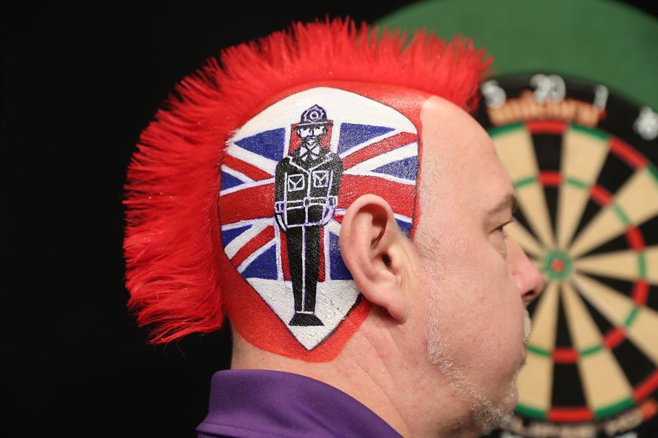 british_darts's tweet image. Peter Wright's touching tribute to Eric Bristow at Premier League Darts tonight #darts #EricBristow #friendsfirst