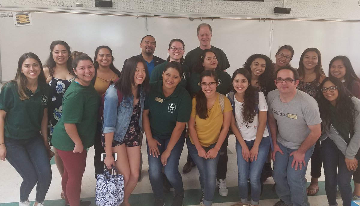 ceiscpp's tweet photo. Thank you @cpp_dos for speaking with our @cpplsclub students about your role as Dean of Students! 👏💚💛🐴 @calpolypomona @prescoleycpp @passe_jeff #newleader #newleadership #deanofstudents #calpolypomonaproud #guestspeaker #calpolypomonabroncos #visionary #LSClub #ceiscpp https://t.co/uEcnkYHpkH