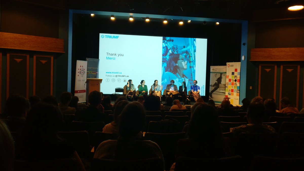 amygibson's tweet photo. #howiscicomm collaboration comes up again at #STAN2018 #SWCCan2018 in the context of the power of YouTube, but not everyone is good on video! https://t.co/RXLbZ72whJ