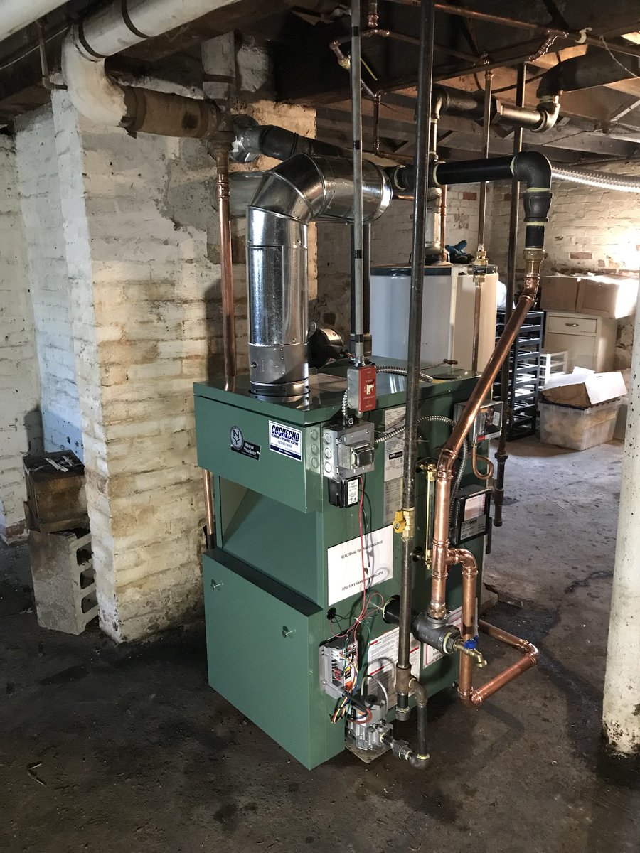 New gas fired steam boiler fired off today... New Yorker cast iron steam boiler. Great boiler for the money. Another steam system still up and running!!!😁👍🏻