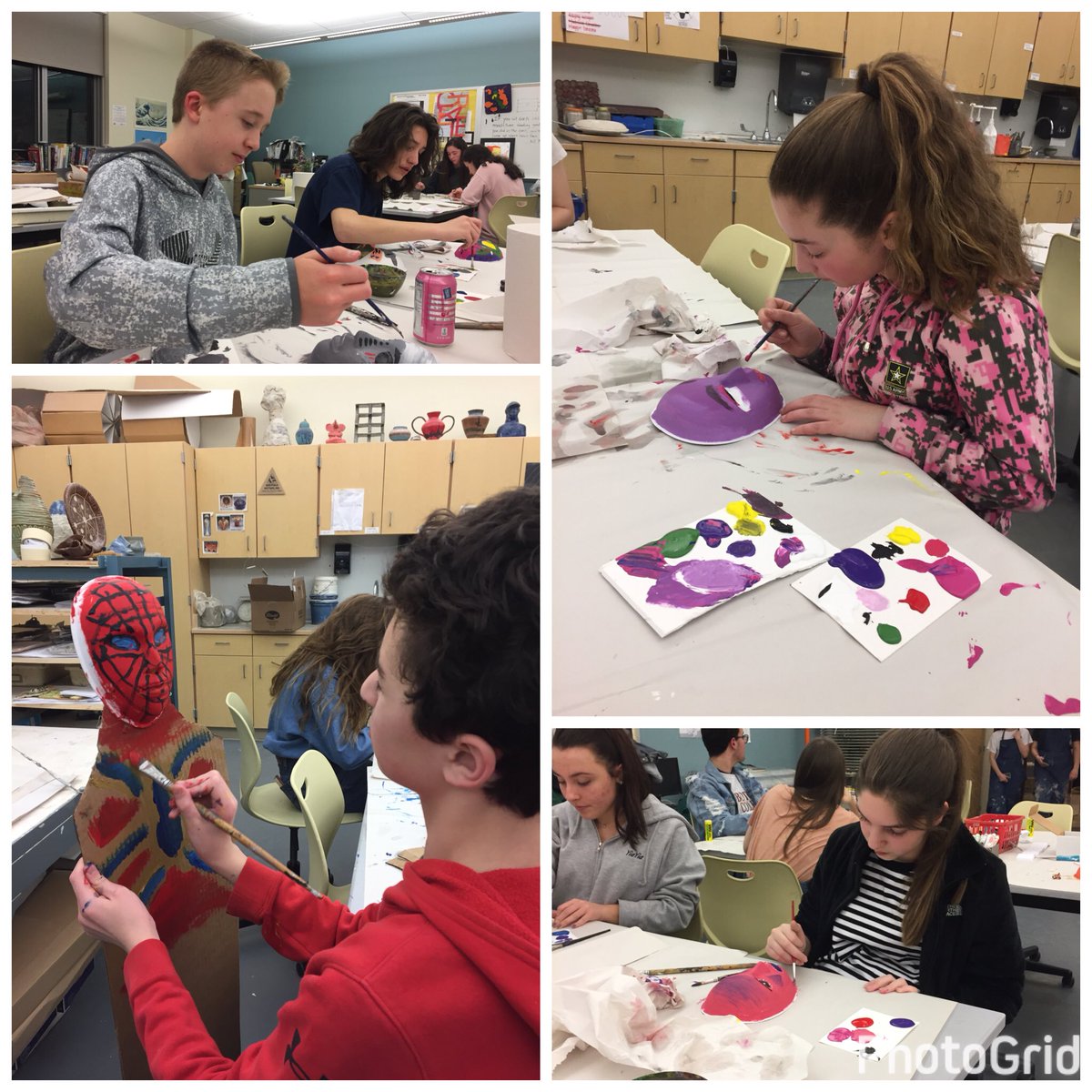 MERHS chapter of NAHS sponsors MS Art Night tonight.  Creative workshops:  mask/watercolor painting, mini accordion books & digital zombies!
Thanks to all our members for supporting our event! #artthriveshere