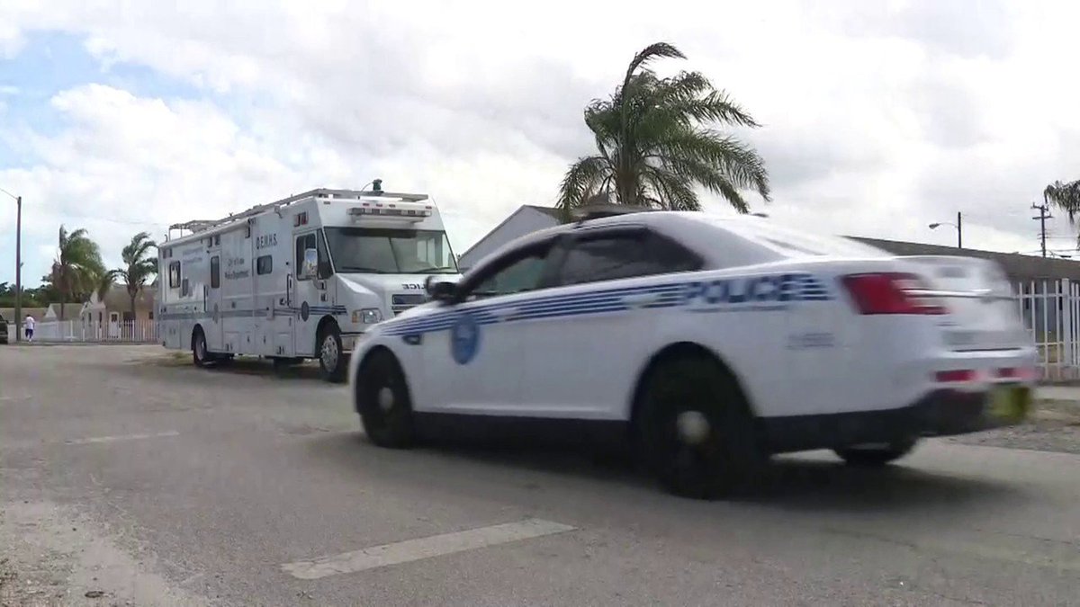 After series of shootings, Miami steps up police presence in Liberty City bit.ly/2EGxID9 https://t.co/I6oq0F7PAE