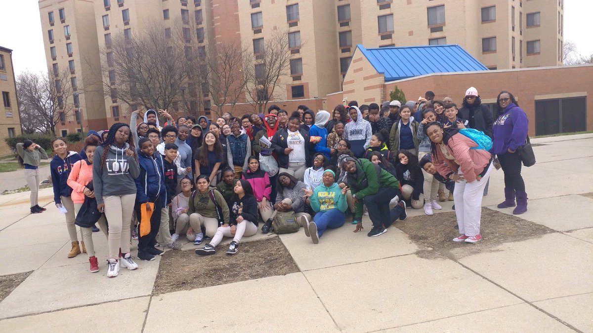 oxonhillmiddle's tweet photo. Our Kings and Queens visiting local colleges and universities! #CollegeTakeover #KingsandQueens @pgcps https://t.co/ZX6lttk8NO