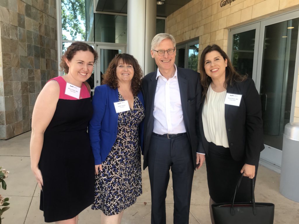 I love this pic from the 2nd Annual Loneliness & Isolation Impact Summit at #MPTF with inspiring 🙏🏻 Paul Cann @EndLonelinessUK  @CareMoreHealth Chief Togetherness Officer @robin_caruso & @allisonmays #CedarsSinaiGeriatrics Excited to help #CombatSocialIsolation #Togetherness