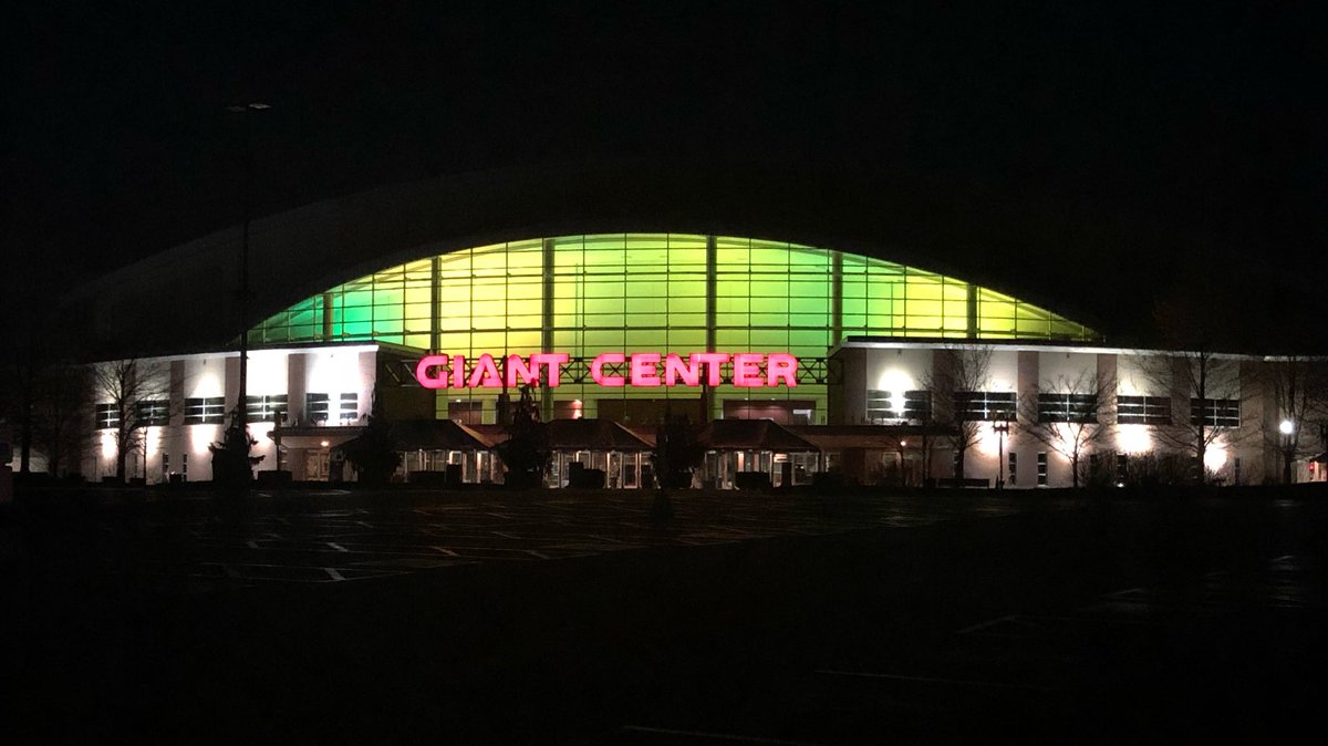 TheHersheyBears's tweet photo. We left the lights on for you Broncos #HumboldtStrong #HBH https://t.co/7xaMgN4HCn