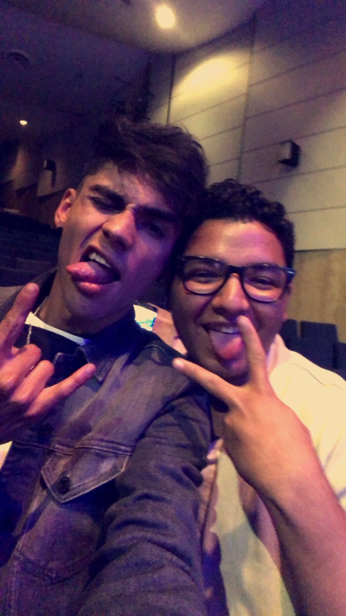 JPHN98's tweet image. Muchas gracias!!! Fue un gusto conocerlos!! 👊 @soyalannavarro #CoderBoy @CD9