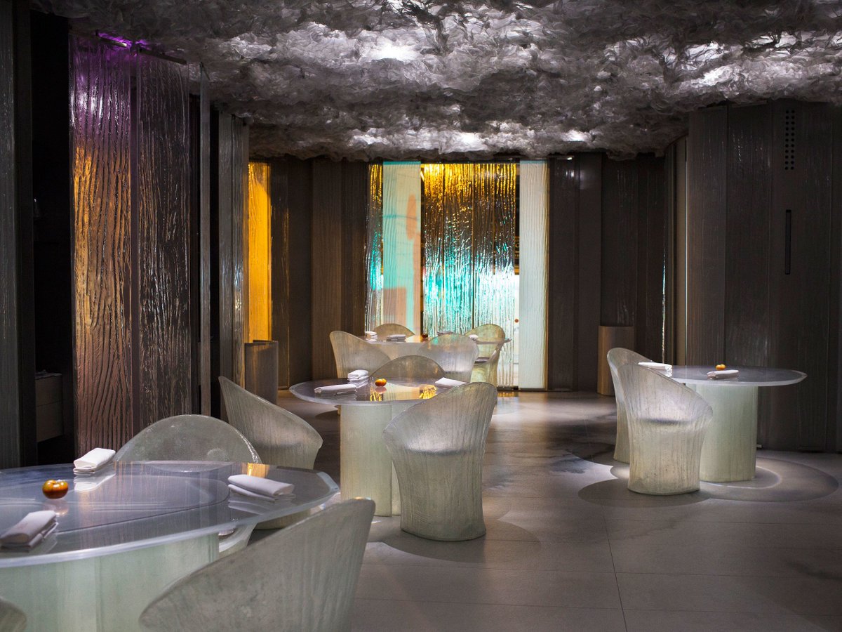 CNTraveler's tweet photo. This is what a 40-course meal at Enigma—Barcelona's most secretive restaurant—is actually like https://t.co/ExWNIxKia4 https://t.co/kijs4YSWaY