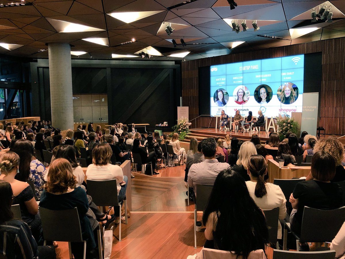 TheLeagueWomen's tweet image. Ladies, we are getting into Tech-Formation ✨👌🏼#Techformation2018