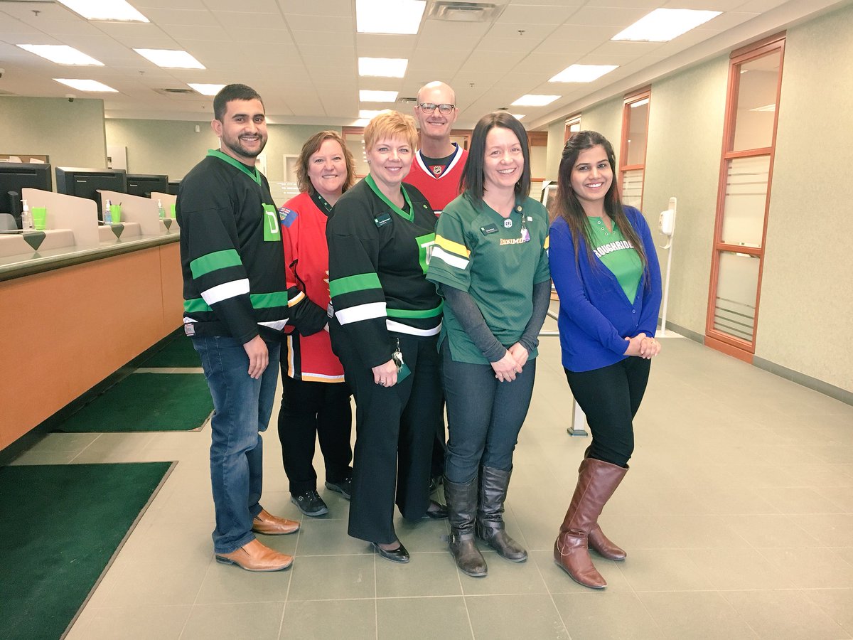PamTwobankers's tweet photo. #JerseyForHumboldt #humboltstrong We are with you! Team TD DT Airdrie wishing @strazsr     all the best with a speedy recovery. Stay strong! 👊 https://t.co/BkSqleFzdu