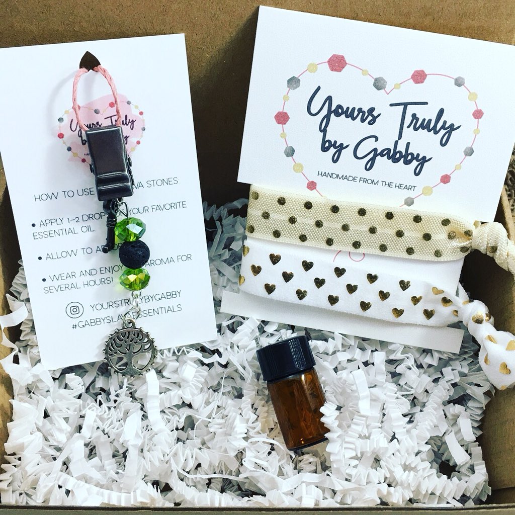 StampedbyGabby's tweet image. visit etsy.com/shop/YoursTrul… for #teachergifts #carventclips #cardiffusers #essentialoil #diffusers #mothersday #giftsets #giftsformom #diffusers #DealoftheDay #onlineshopping