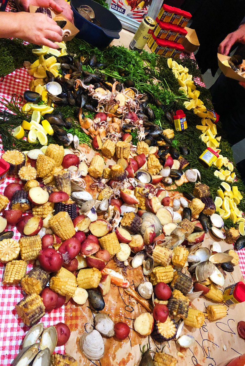 bitememore's tweet image. Congrats @MattDeanPettit on #TheGreatShellfishCookbook! The launch was delicious and now we’re in a seafood coma.