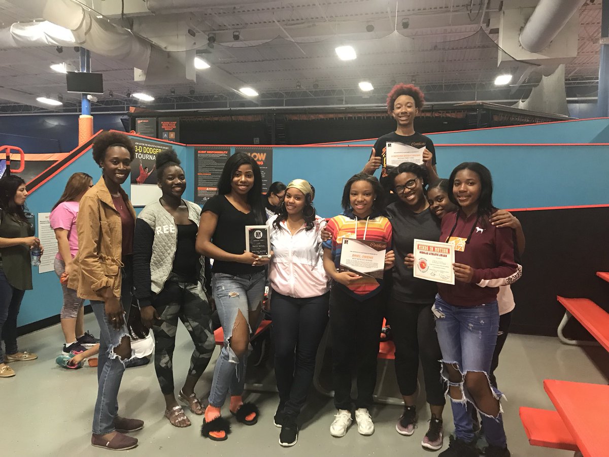 MeadeGirlsHoop's tweet photo. Meade Mustangs Women's Basketball End of Year Event! @MeadeGirlsHoop https://t.co/8Ezr9IS8BO
