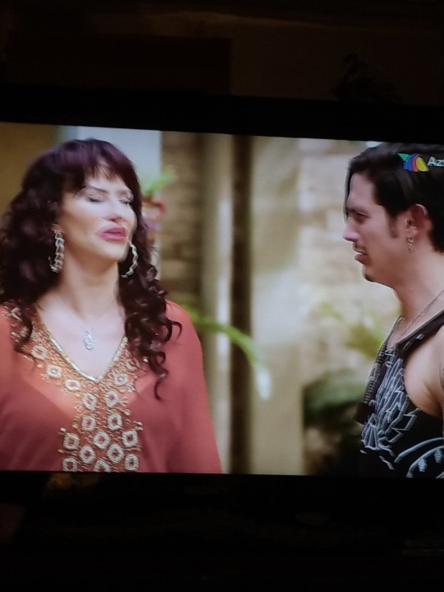 b3r3buk's tweet photo. El q perdió feo creó fue el #Moronas hay #DaddyPapi cómo se ve q tienes mamitis 😌 @wdeloscobos @DavidPalacio91 @darioripoll @jimmyquijano #EducandoANina @Aztecauno https://t.co/yzFqXEGijn