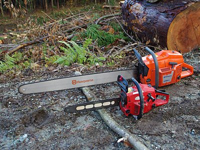 13日の金曜日ということで、世界最大のチェーンソーと言われる