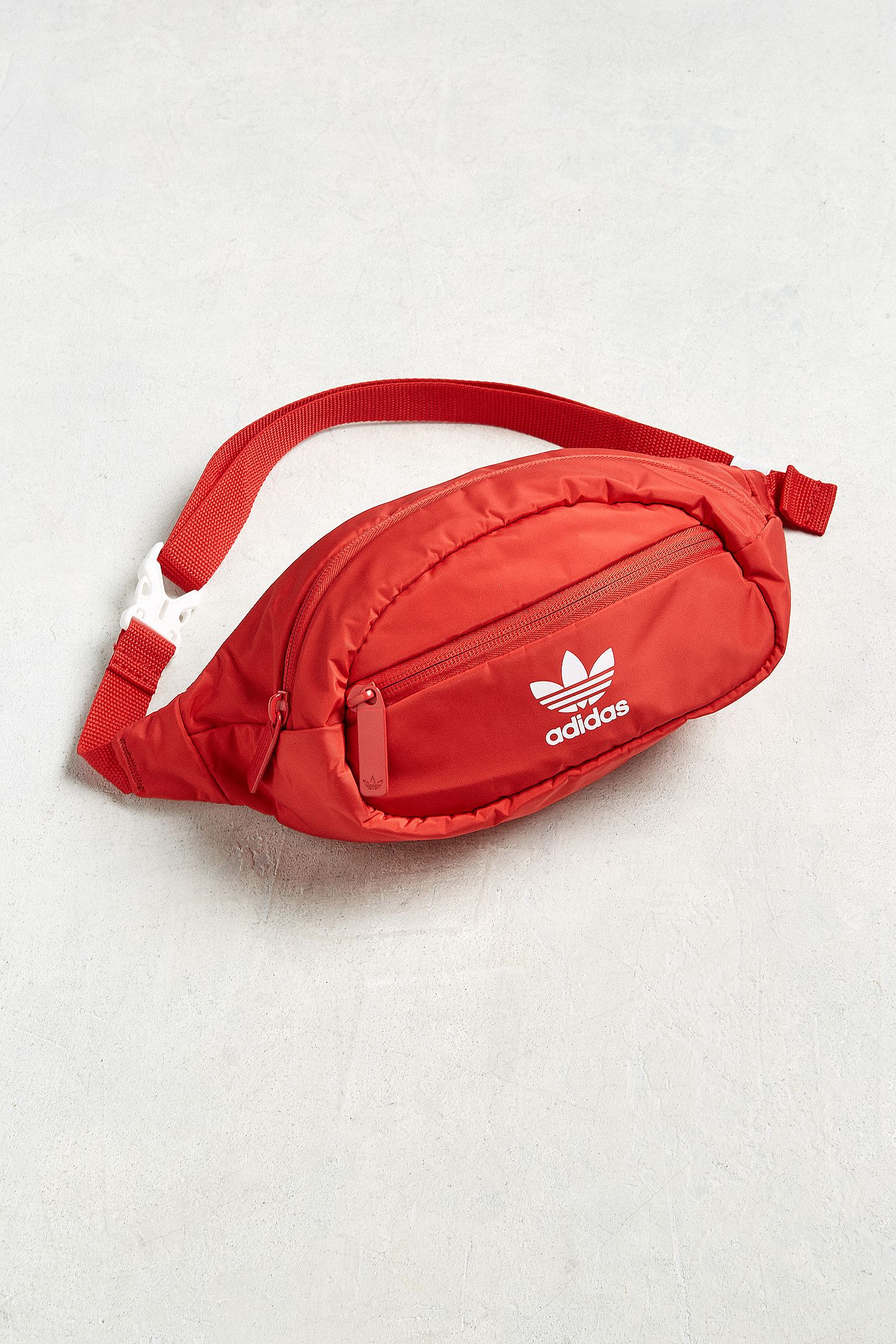 adidas alerts on Twitter: "Now available on @UrbanOutfitters. adidas  Trefoil Sling Bag. —&gt; https://t.co/Ppqu1RbAVe https://t.co/30fqGsdMDw" /  Twitter