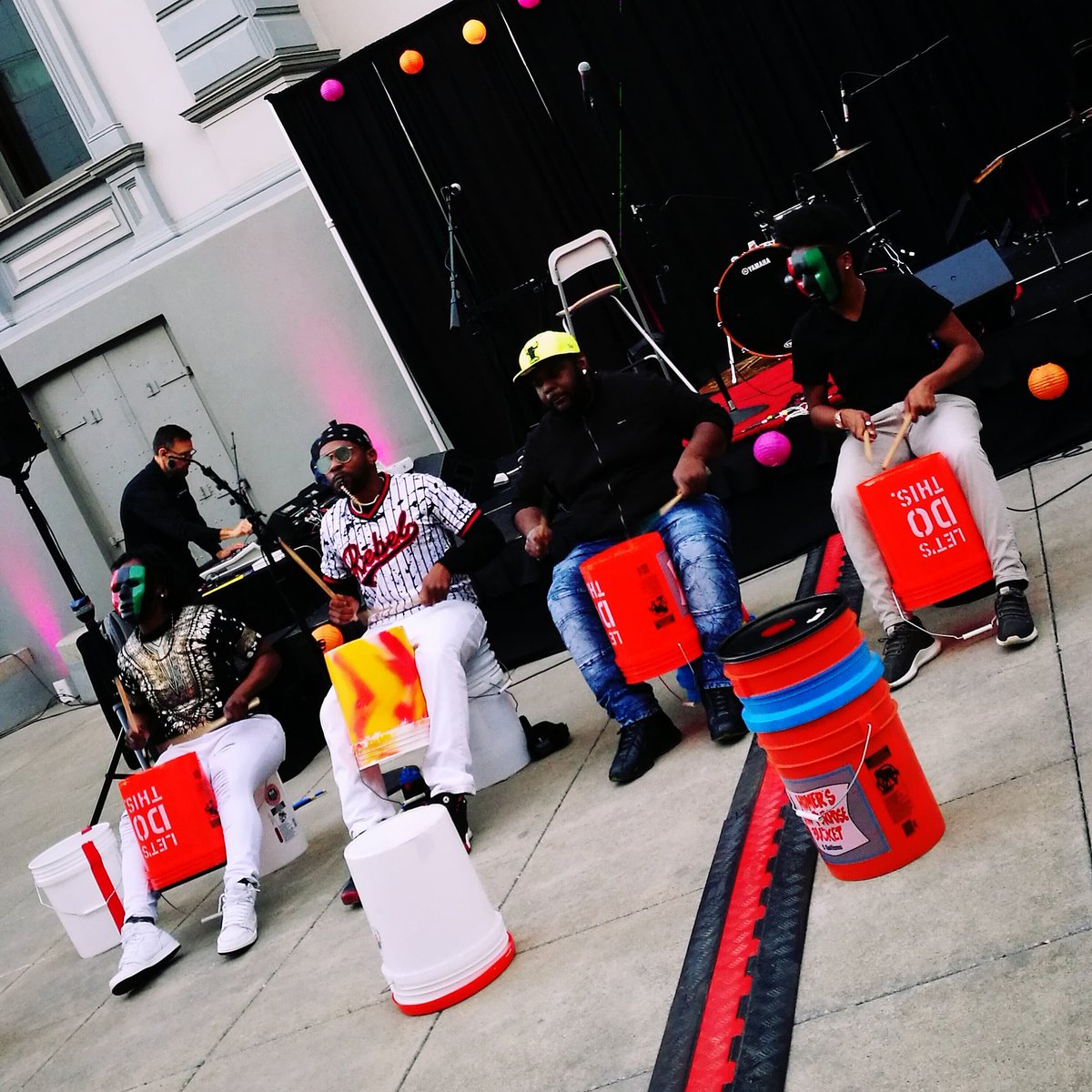 Get your Atomic Soul on <a href="/CrockerArt/">Crocker Art Museum</a> #ArtMix tonight!