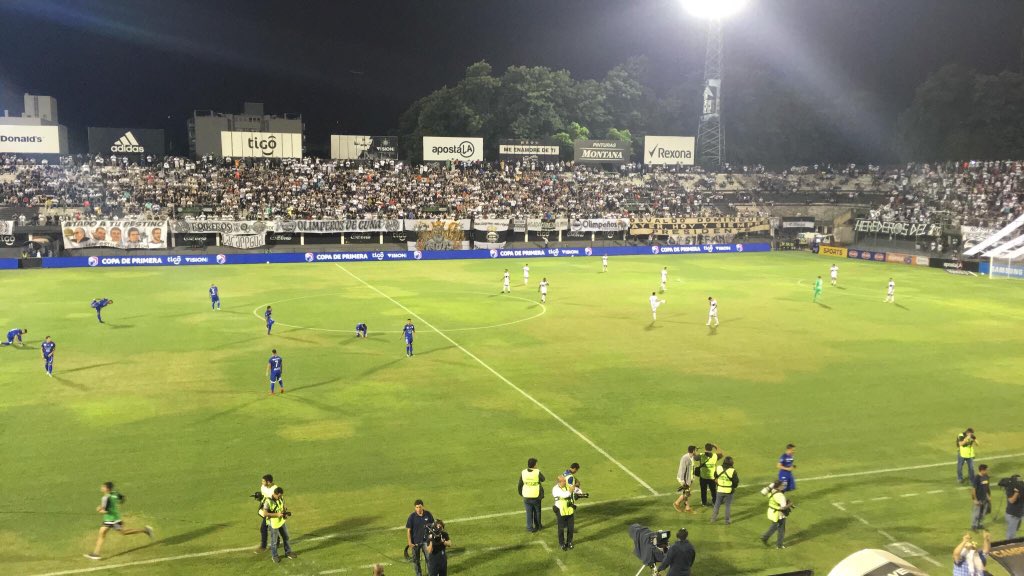 matiramirez_96's tweet photo. La pasión que siento por el Olimpia es gigante voy a cada partido aliento los 90 min y sobre todo apoyo sin parar 💪🏻😍 EL DOMINGO CUESTE LO QUE CUESTE EL DOMINGO TENEMOS QUE GANAR!! 🎶🎶 #AppOlimpia @TigoSportsPY https://t.co/ESNBlm5Ef8