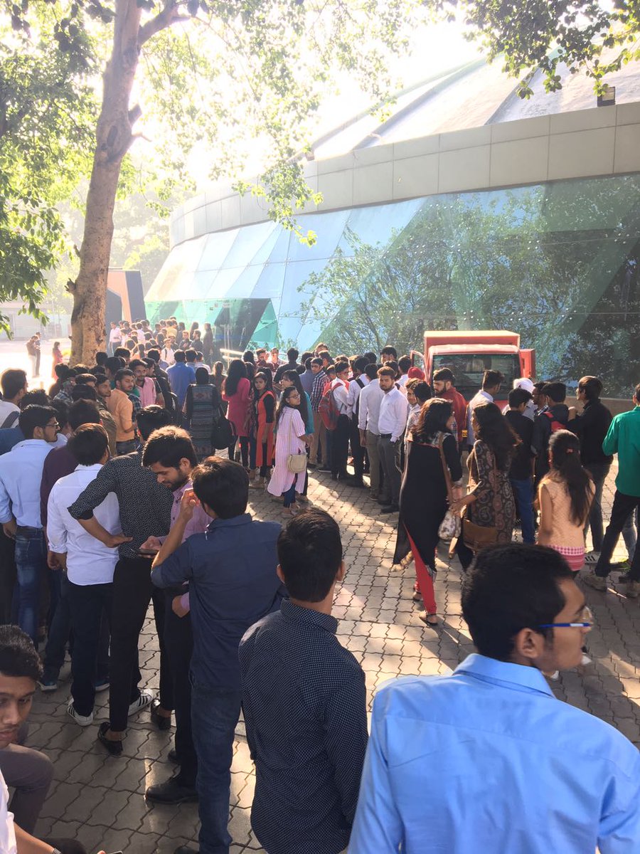 ndtv's tweet photo. #NDTVTechConclave | The stage is set for India's first ever tech conclave

Follow LIVE coverage 9am onwards here: https://t.co/35Mt1wnNnH https://t.co/hNYA0hPkBs