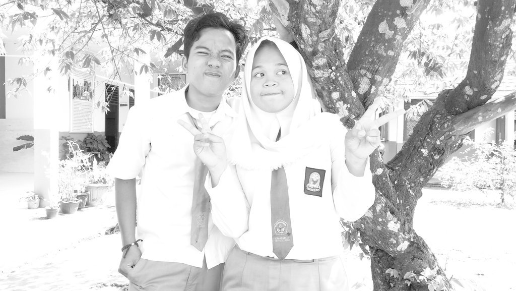 Selesai sudah 12 tahun wajib belajar~