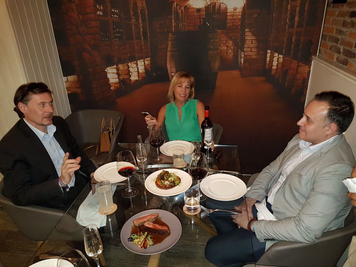 #tbt to miércoles 14 de Marzo presentación y cata de #Vinos PINORD . Gracias <a href="/debybeard/">Deby Beard</a> por todo y fue una gran experiencia degustar #Vinos con una de las mujeres que más a impulsado la cultura del vino en #México.

@redicalwines