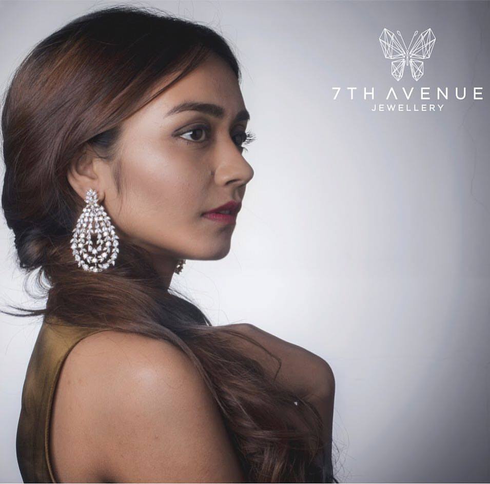 Can't go wrong with these Classic Cocktail Earrings 😍
7thavenuejewellery#destinationjewellery 
#7thavenuejewellery #shoponline #jewellery #earrings #cocktail #love #jewellerylove #jewellerydesigner #beautiful #classicjewellery