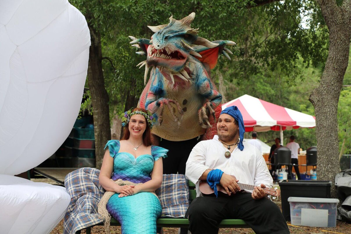 renfestcfl's tweet photo. Monks, Mermaids, and Majesties are only hours away! Who will we be seeing at #RenFestCFL ? Tix avail at https://t.co/3YFdfQC41g 🧙🏼‍♂️🧜🏼‍♀️👸🏻🧝🏽‍♂️ https://t.co/UI1Vr4kGGL