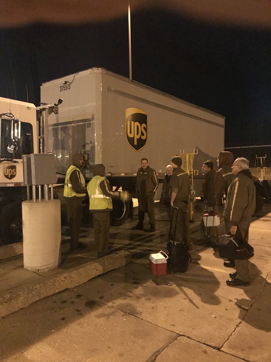 Oak Creek Feeder Safety Demo focusing on the importance of proper height of trailers to avoid accidents. #SafetyFirst <a href="/bziel22/">Brian Zielinski</a> <a href="/TracyRichter32/">Tracy Richter</a> <a href="/mmarshall35/">Michael Marshall</a> <a href="/WIFeeders/">Wisconsin Feeders</a>