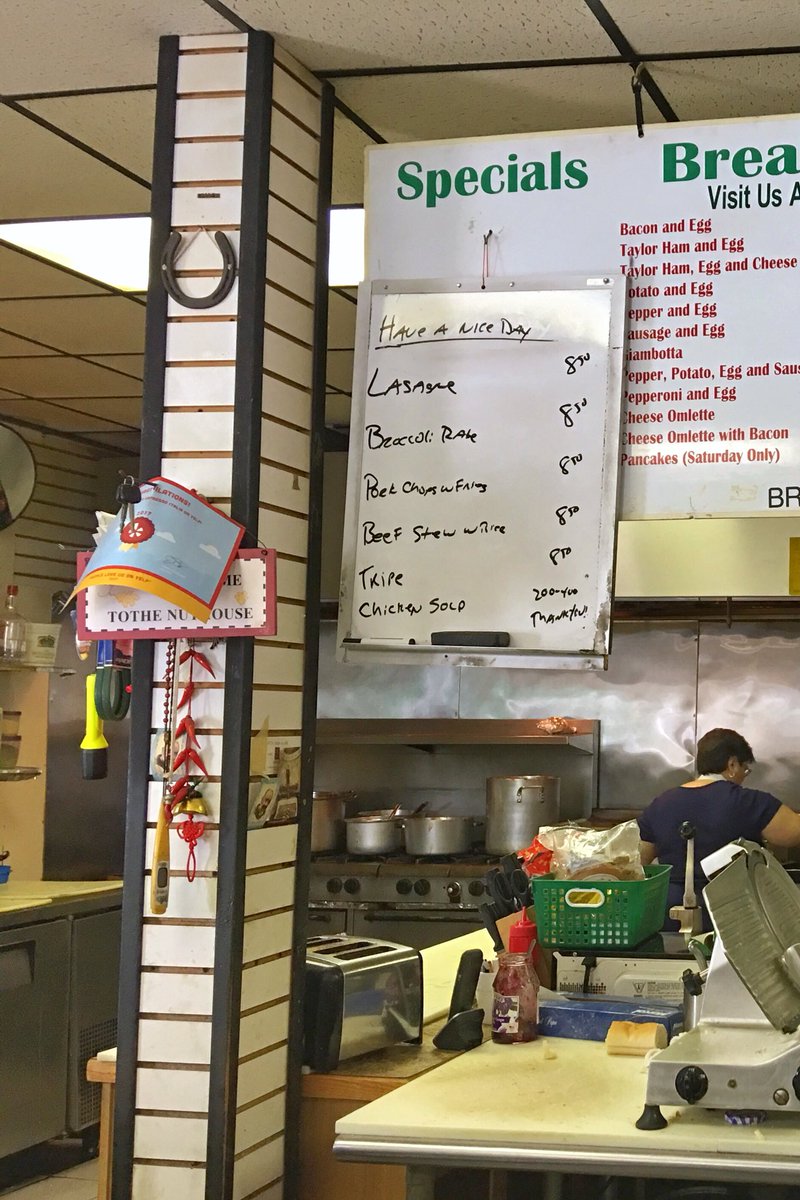 TonyAtTheTable's tweet photo. After years of friends telling me I need to eat at #CaffeEspressoItalia in #DownNeck, #Newark; today I finally had lunch there. #AdamsSt #MalvernSt #Italian #ItalianAmerican #Spilinga #Calabria #Calabrese #Spilingese #LittleItaly #Ironbound @ItalianEnclaves @Il_Regno @niaforg https://t.co/P89c42KZxr