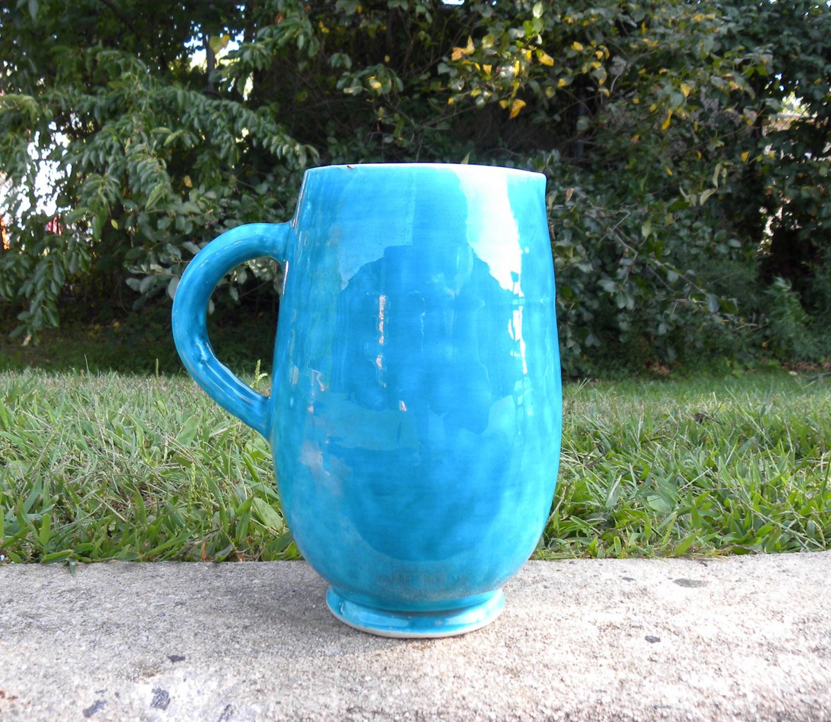 fieldsofvintage's tweet photo. Sherekat Turquoise Blue Beverage Pitcher, Handmade in England, Large Serving Pitcher, Ceramic SHEREKAT Pitcher https://t.co/iWvoZWLOY2 #Etsy #FieldsOfVintage #Sherekat https://t.co/JEkz1e02sG