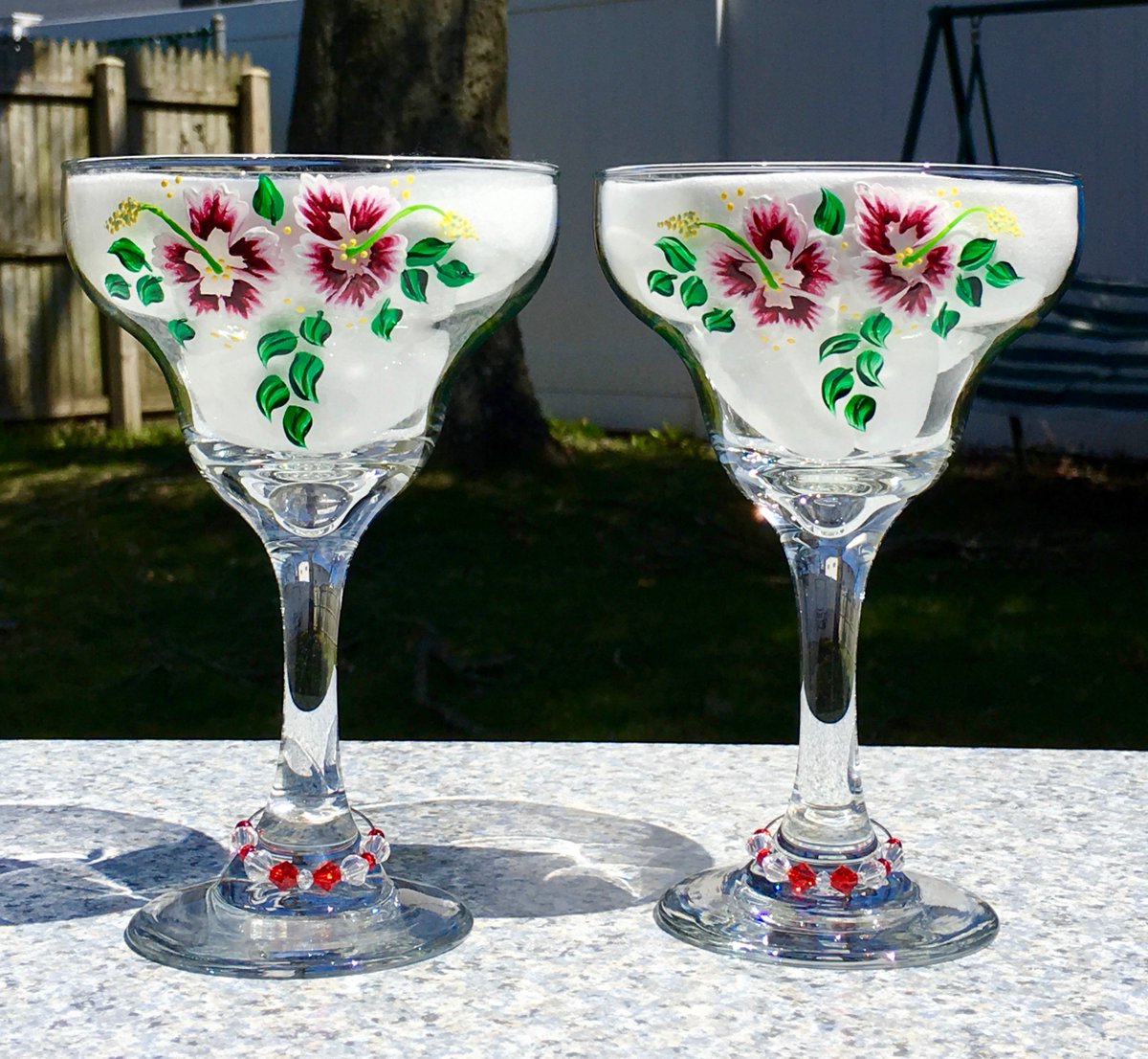 margarita time! etsy.com/ipaintitpretty… #margaritaglasses #handpaintedglasses #cincodemayo #weddinggift #mothersdaygift #birthdaygift #bestfriendgift
