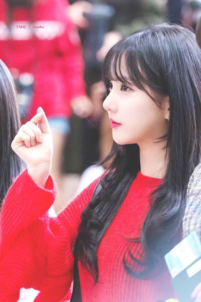 formyQueen530's tweet photo. 180413 출국
정은비...은비야...(오열파티)

https://t.co/e9hTSFz8Jf

#여자친구 #은하 https://t.co/9m6ICs4LcU