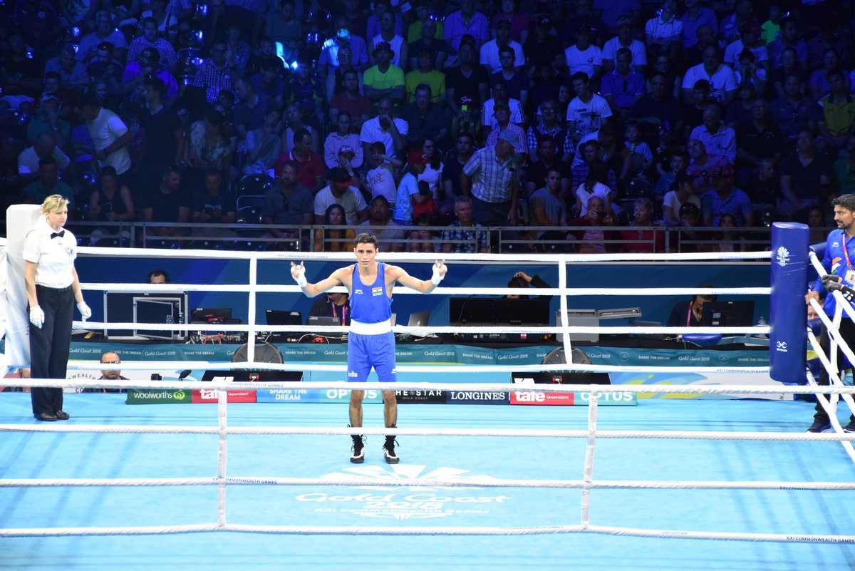 FirstpostSports's tweet photo. #GauravSolanki has won! INCREDIBLE! Four of the five judges have ruled in his favour and he's now going to the 52kg final!
This makes it three finalists from 🇮🇳 after @MangteC and #AmitPanghal! 
 
For all of Day 9⃣'s action, check our live blog ➡️ https://t.co/Cbz0ZZOtzs https://t.co/p1Vpm1inyy