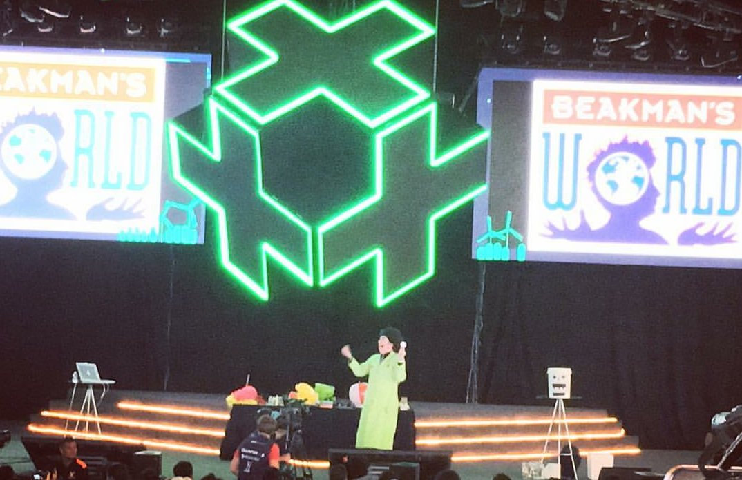 CesarCardona03's tweet photo. Sin duda lo que más me gustó fue poder ver al gran Beakman, nunca perderme un capitulo cuando era mas chico y poder ver un capitulo en vivo fue increíble. Gracias #TalentLand https://t.co/1TzrSytIyH