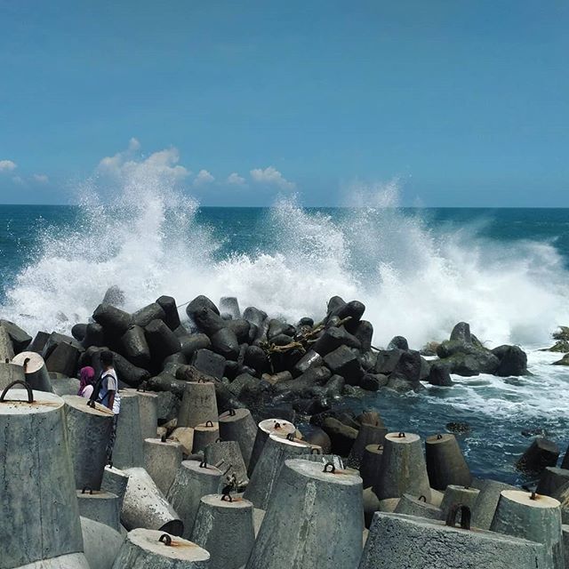 SekawanGrafika's tweet photo. Ya.. #kulonprogo #beach #trip #jogja #jogjaistimewa #kulonprogoexplore https://t.co/316nNko1cU https://t.co/sSGsEs2OlU