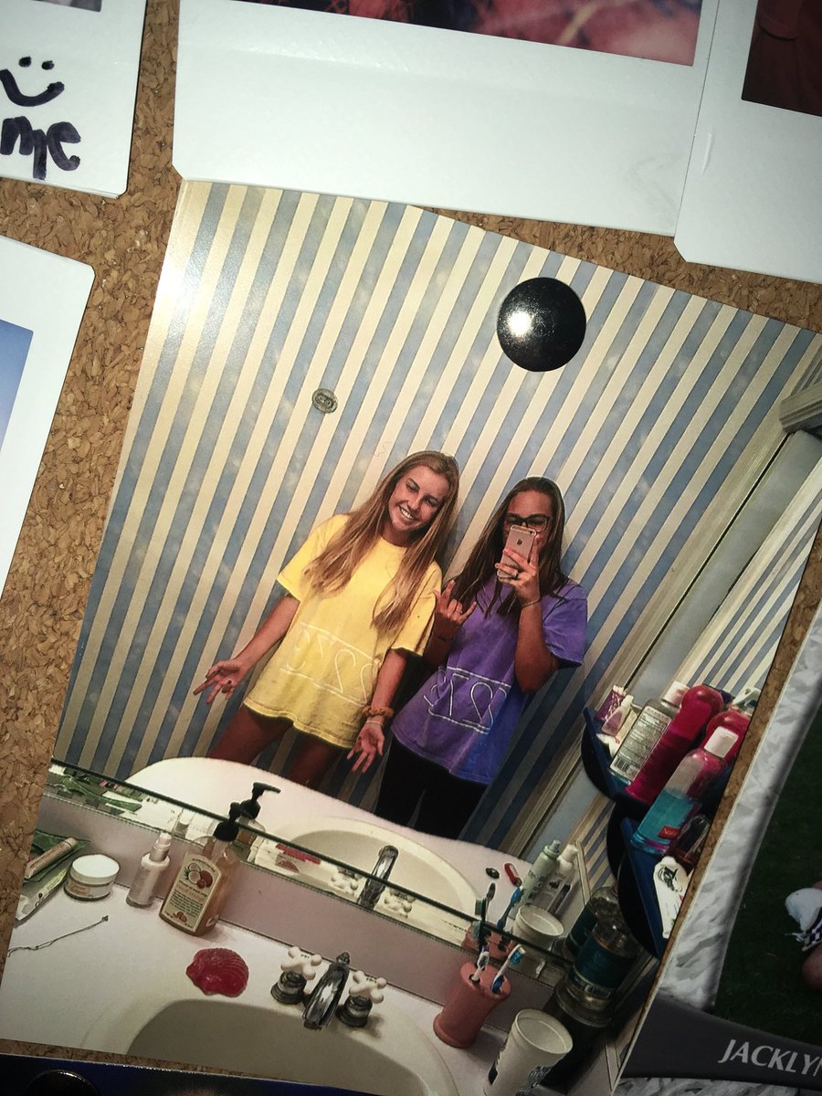 morganquina's tweet photo. Ayyayaayyayayayayeee it’s cha birthday. hope you spent it well. well actually, we did hahaha. love u bish...☯️🦕🦕🌎🌸💧🌛💜💜 #bestestever #westsideitdontstop https://t.co/7V9K8otc2S