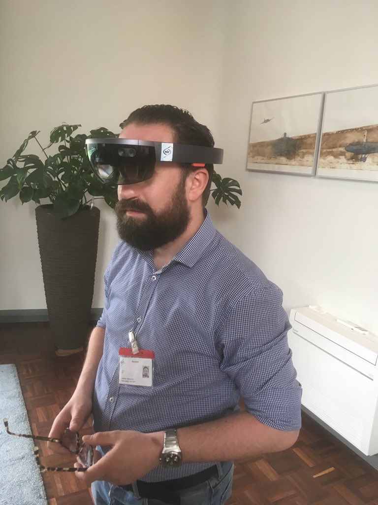 NLR_NL's tweet photo. In gesprek met @CemLacin over verduurzaming van de luchtvaart. Innovatie is de sleutel !
Faciliteiten om de testen en te experimenteren zijn noodzaak. #AR #Hololens, #Geluidssimulator en remote verkeerstorensimulator https://t.co/WTHZgJP0Jl
@MinIenW https://t.co/uwzClcIQ86