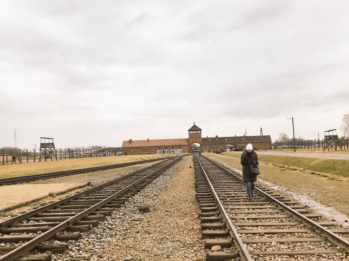 SophieCarty's tweet photo. #neverforget #Auschwitz #birkenau https://t.co/yiirHUmYbZ