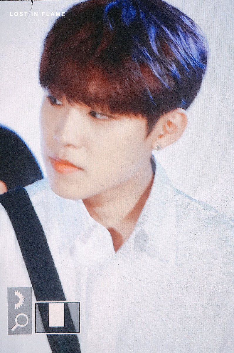 LOST_IN_FLAME's tweet photo. 180413 KCON #박우진 #워너원 https://t.co/agMBtQo2ez