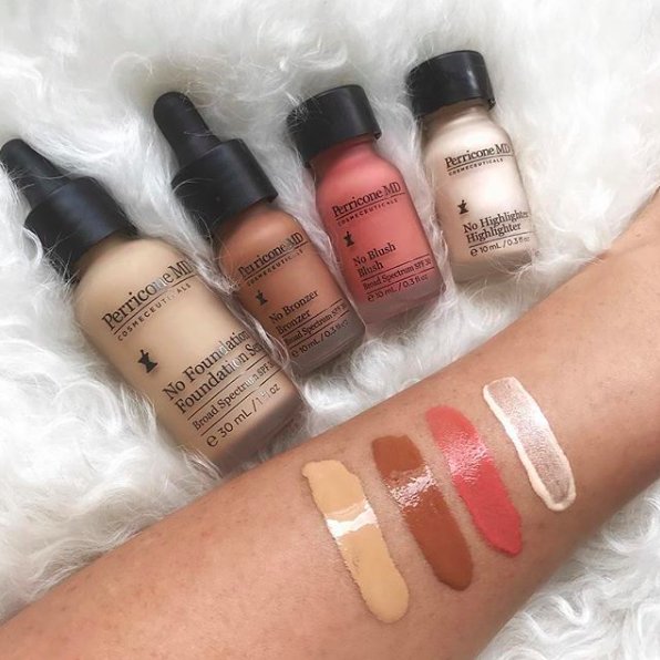 PerriconeMD_es's tweet photo. En palabras de @chloemorello: "La línea No Makeup es interesante porque es #maquillaje y cuidado de la #piel en uno, muy práctica y minimal. Es perfecta para la #universidad, el trabajo, el gim, la #playa, para pieles jóvenes y maduras." https://t.co/mDqXmeUaoX