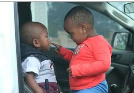 Namile_M's tweet photo. #IfRaJola we communicate ALL THE TIME!!! You communicate if you'll be busy, don't just disappear!!! 
You communicate if you going through shit, don't just be moody!! 
Communicate when you mad at me, don't confide in your FRIENEMIES!! Ke motho wa hau akere. https://t.co/yru2KwFPAn