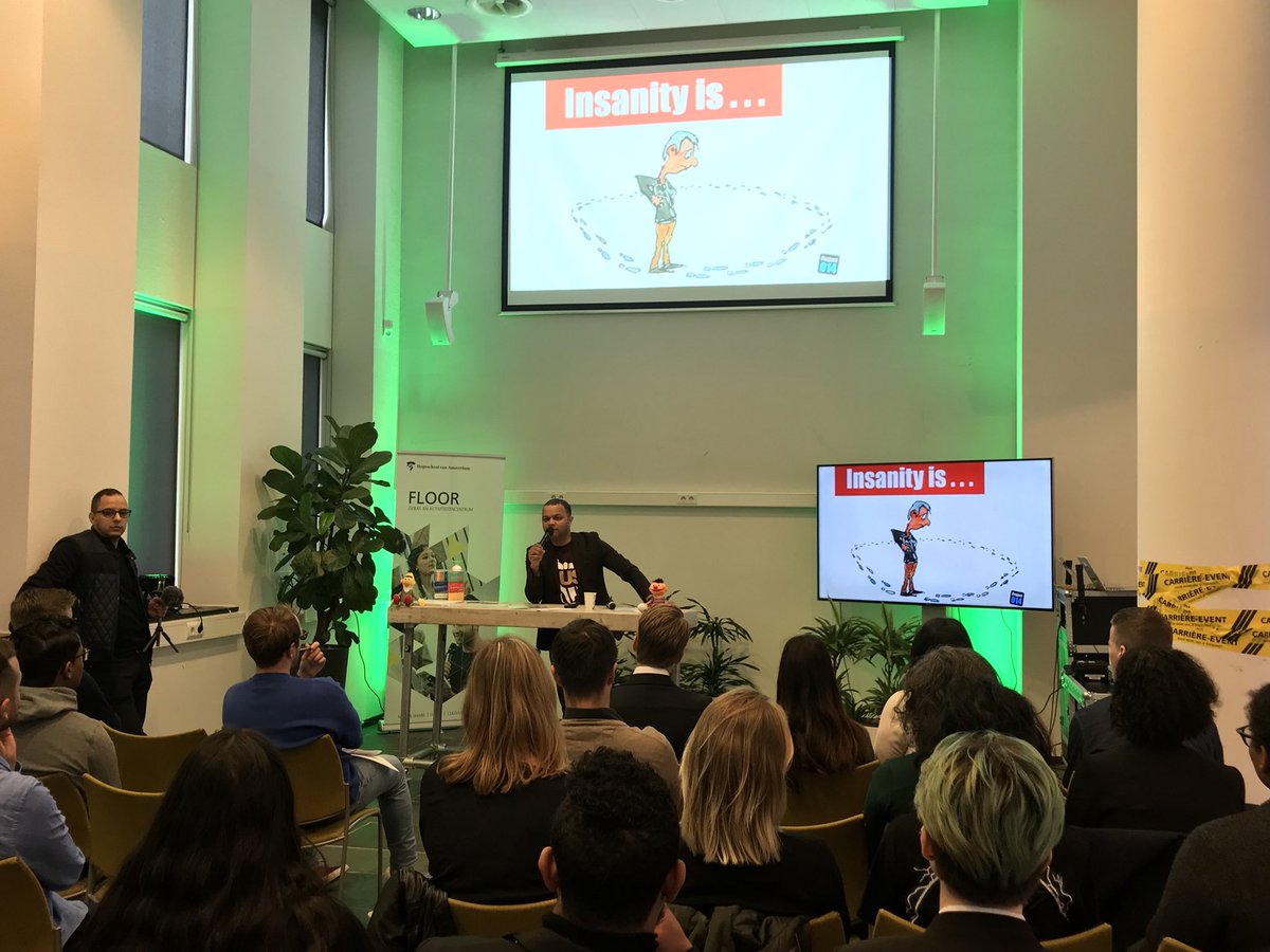floorHvA's tweet photo. Masterclass: Guerilla #Solliciteren! O.a. over hoe je op creatieve wijze opvalt tussen tientallen sollicitanten. Super interessant! #HvACE #carrière #HvA https://t.co/b8AWRPPi4o