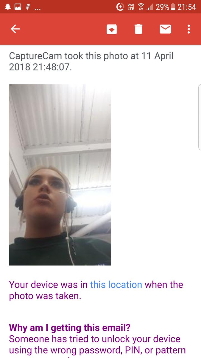 jsamnie's tweet photo. my phone takes an automatic photo of whoever's trying to unlock it if they get my password wrong too many times n its too funny https://t.co/4sAlvJ8BDs