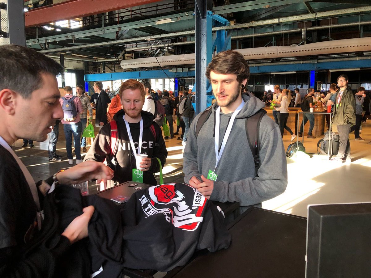 ag_grid's tweet image. #agGrid team is in full effect at @ReactAmsterdam! 

Only been a few hours and the t-shirts have all been taken :)

Great to see so much interest and hope to see more of you throughout the conference. 

#ReactAmsterdam #Reactjs #React #Javascript #Developer