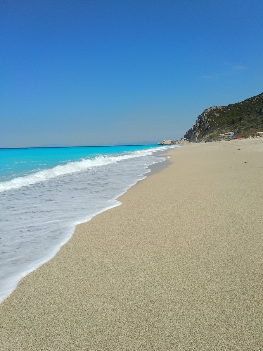 LefkadaRentals's tweet photo. #summerishere☀️ ! #kathisma #paradisebeach #today !!!
.
.
#travelphoto #instaphoto #instatravel #beach #Lefkada #visitlefkada #crystalclearwater #instapic #Vacation #holidaymood #holidays https://t.co/vttTahGxmi